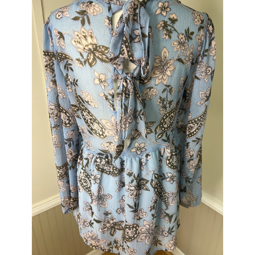 American Eagle Light Blue Paisley Floral Babydoll Tie Back Blouse Top Small - Picture 10 of 11